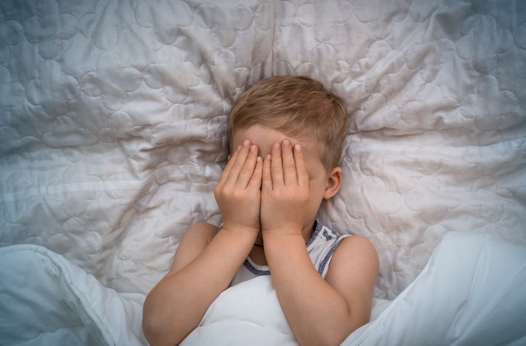 Cauchemars et peur du noir chez l’enfant, pourquoi la nuit lui fait peur